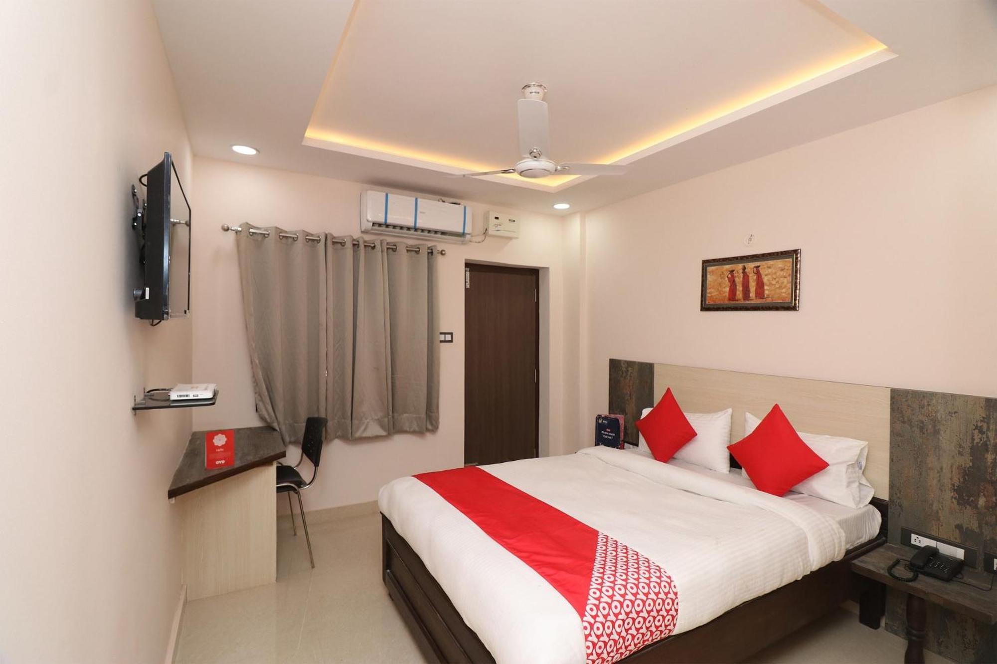 Hotel Centre Point Gorakhpur Dış mekan fotoğraf