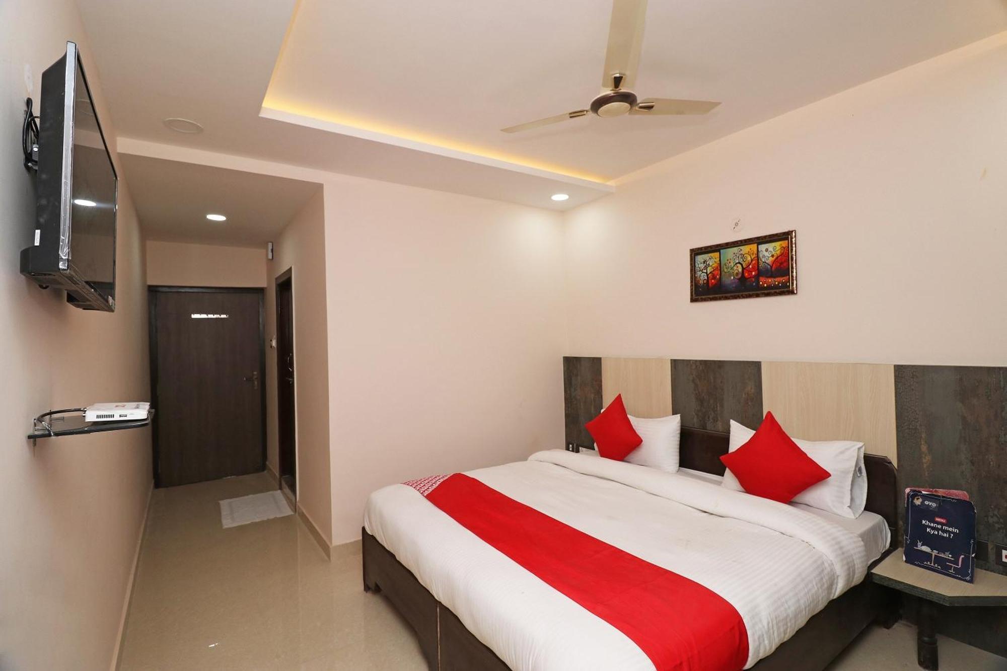 Hotel Centre Point Gorakhpur Dış mekan fotoğraf