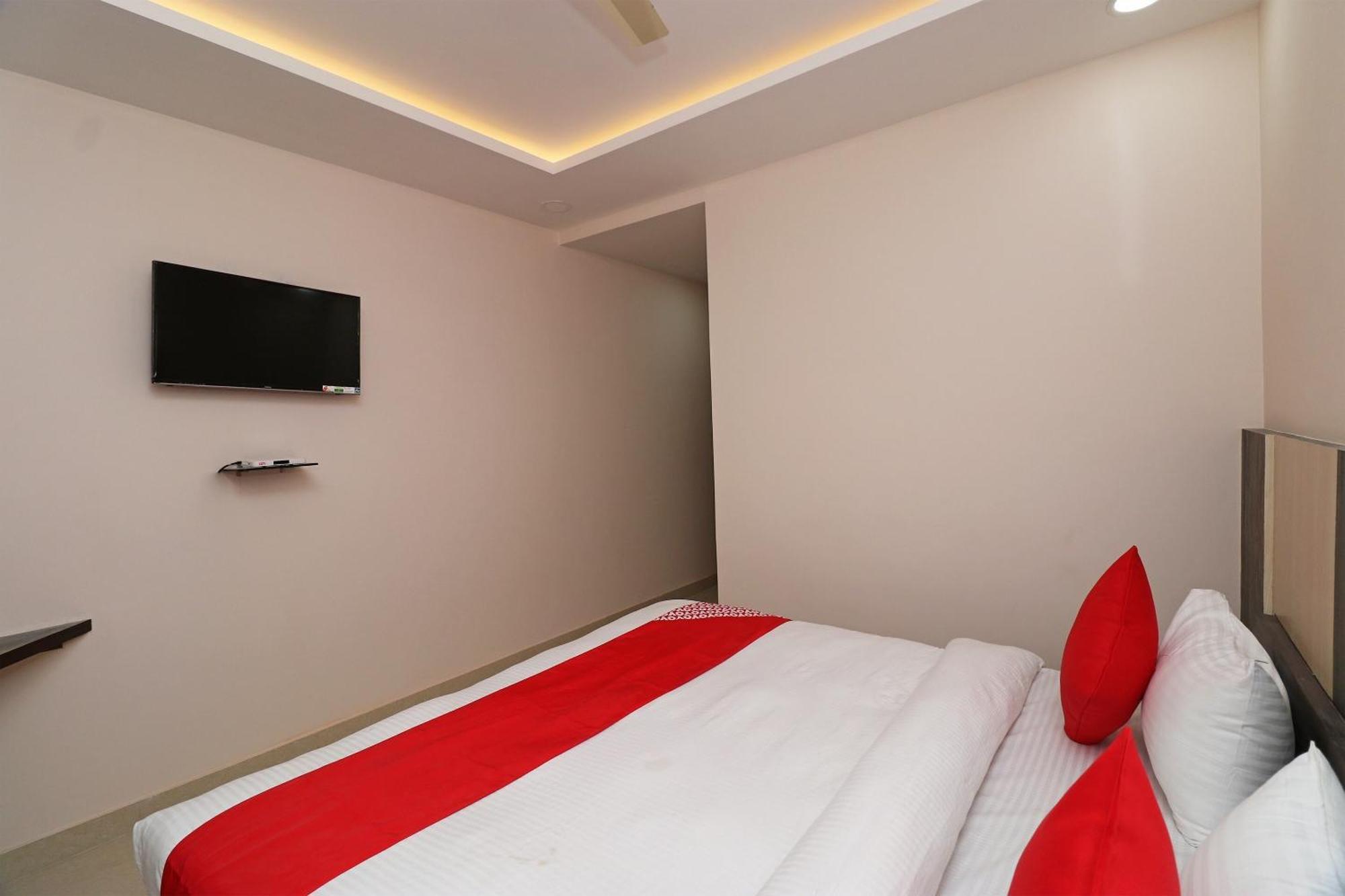 Hotel Centre Point Gorakhpur Dış mekan fotoğraf