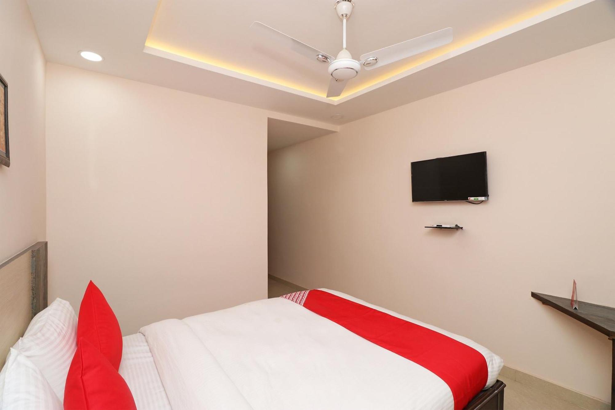 Hotel Centre Point Gorakhpur Dış mekan fotoğraf