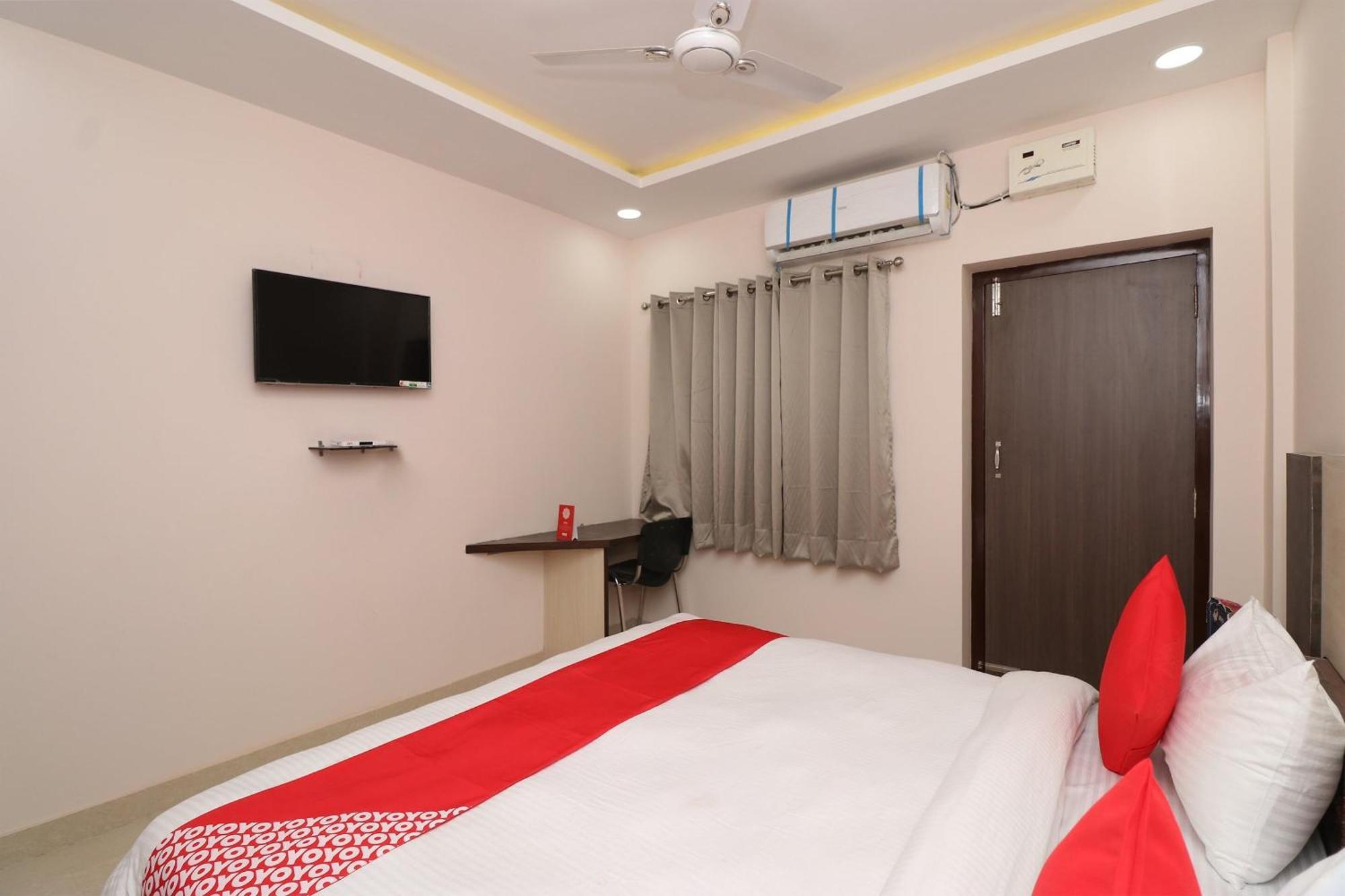 Hotel Centre Point Gorakhpur Dış mekan fotoğraf