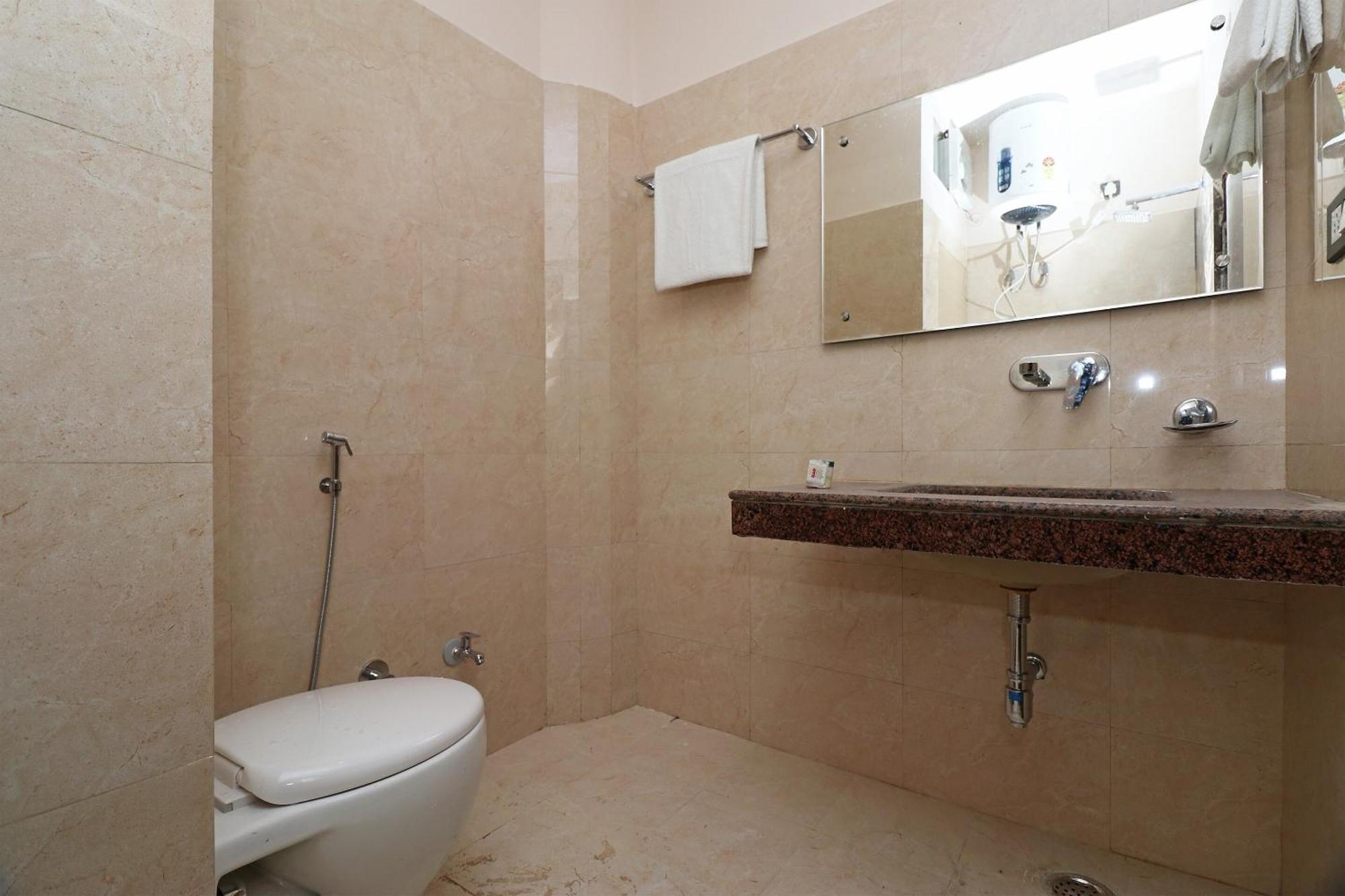 Hotel Centre Point Gorakhpur Dış mekan fotoğraf