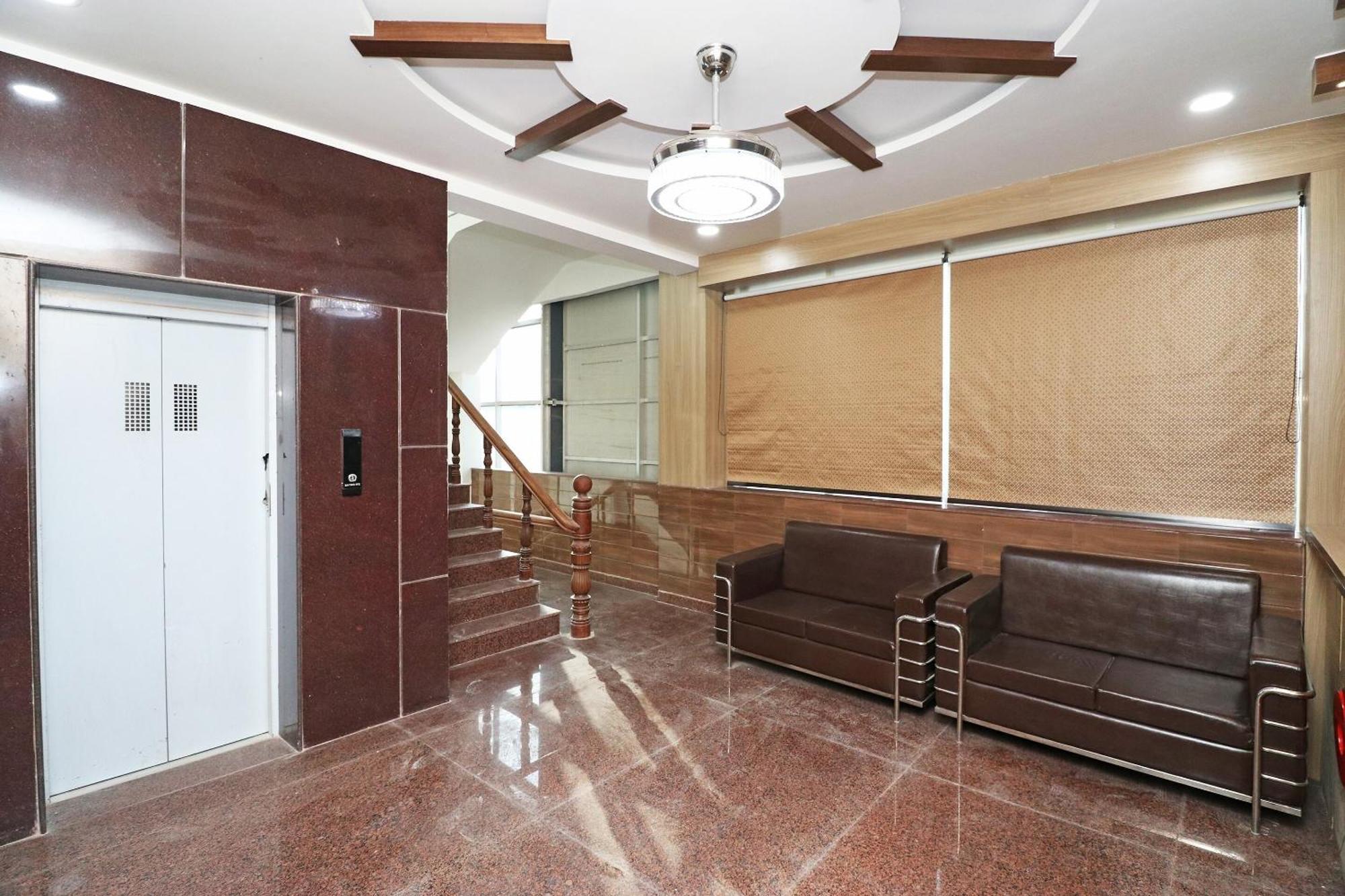 Hotel Centre Point Gorakhpur Dış mekan fotoğraf